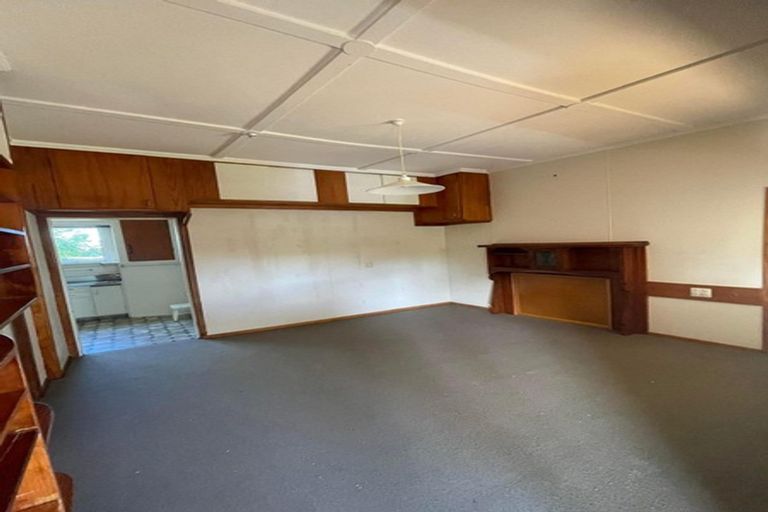 Photo of property in 84 Island Bay Road, Beach Haven, Auckland, 0626