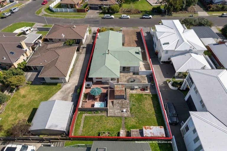 Photo of property in 25 Wells Avenue, Mount Maunganui, 3116