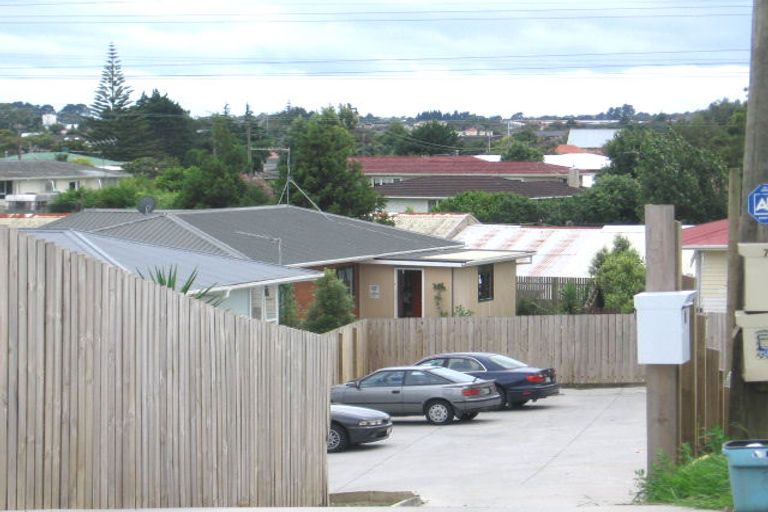 Photo of property in 8 Young Road, Mount Wellington, Auckland, 1060