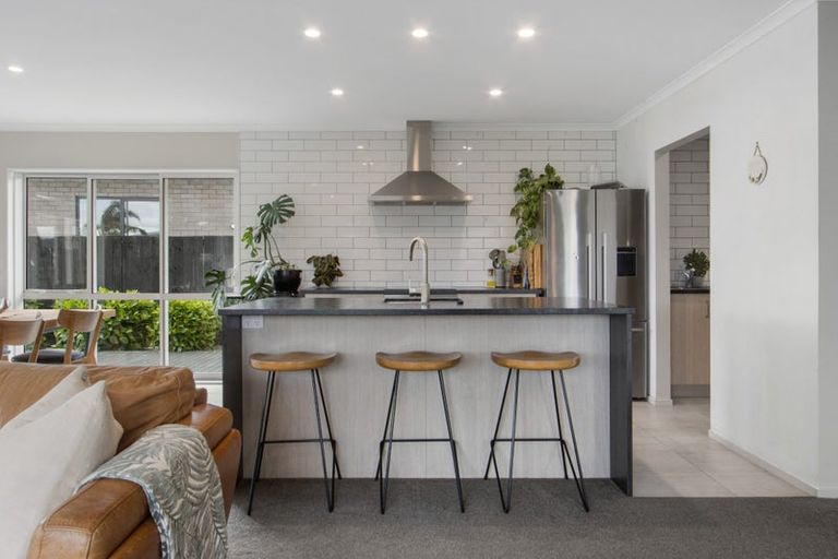 Photo of property in 7 Seafoam Place, Waihi Beach, 3611