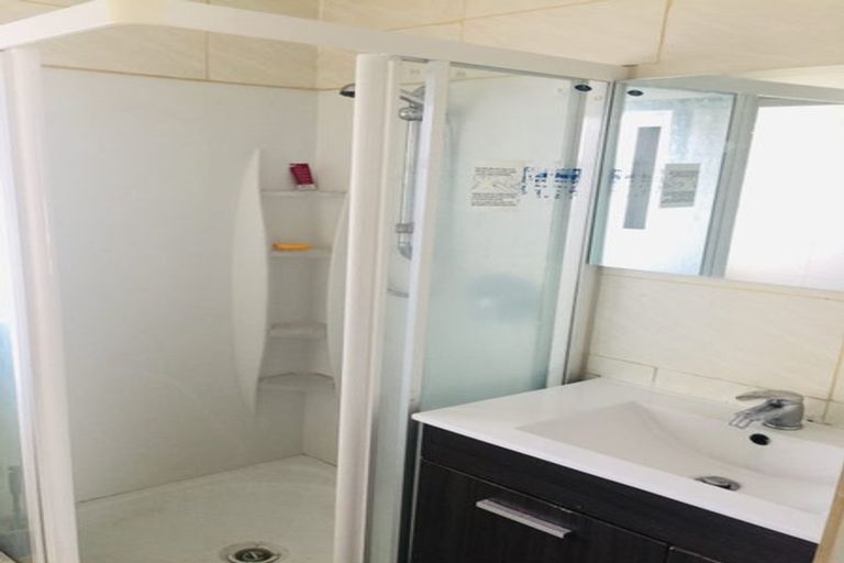 Photo of property in 1/11 Station Road, Takanini, 2112