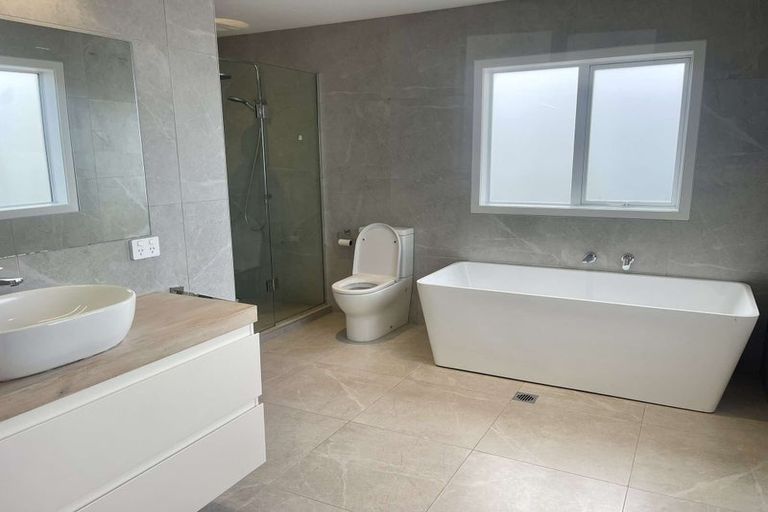 Photo of property in 647b Swanson Road, Swanson, Auckland, 0612