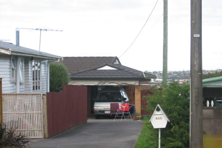 Photo of property in 1/48 Waimumu Road, Massey, Auckland, 0614