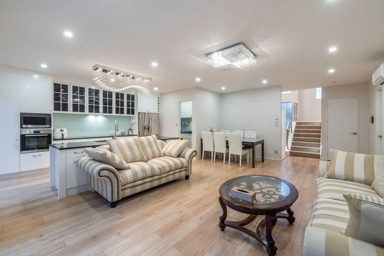 Photo of property in 216e Metcalfe Road, Ranui, Auckland, 0612