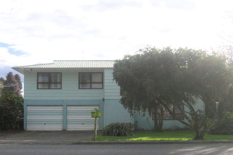 Photo of property in 128 George Street, Hikurangi, 0114
