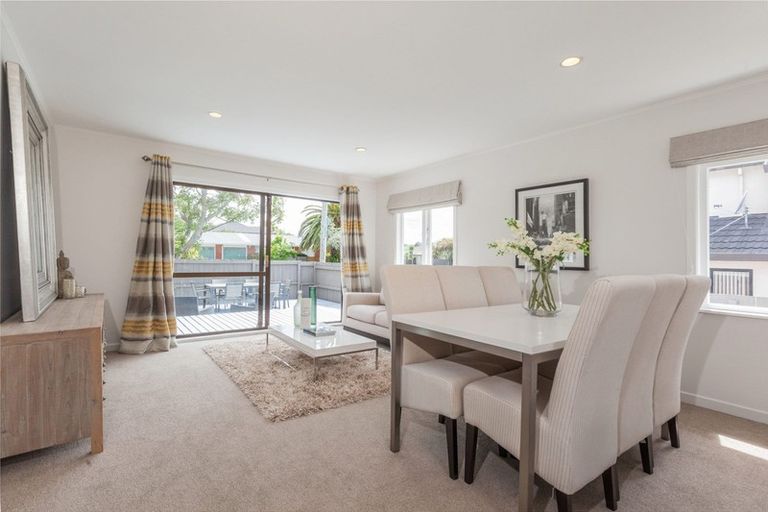 Photo of property in 1/30 Eastern Beach Road, Eastern Beach, Auckland, 2012