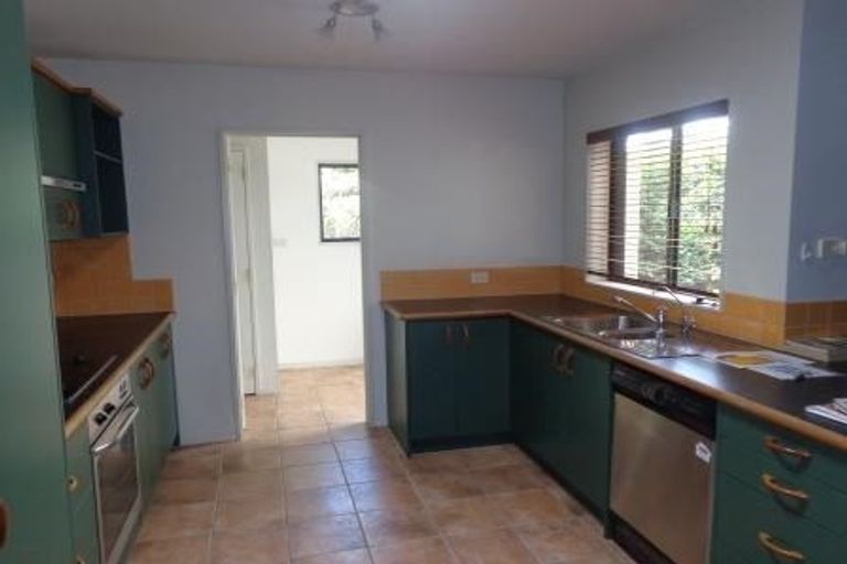 Photo of property in 35 Ruze Vida Drive, Massey, Auckland, 0614