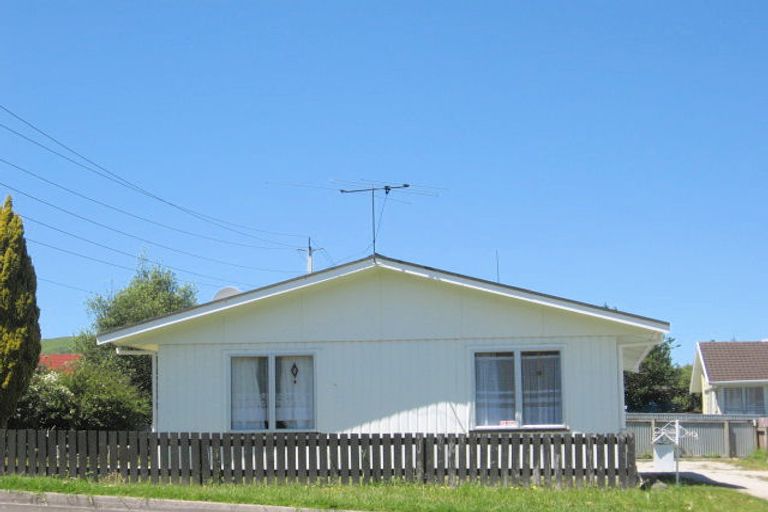 Photo of property in 121 De Lautour Road, Inner Kaiti, Gisborne, 4010