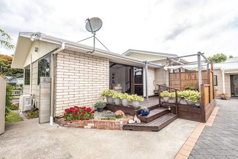 Photo of property in 15 Willow Place, Aramoho, Whanganui, 4500