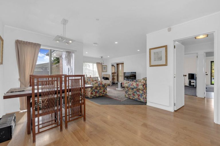 Photo of property in 220 Te Irirangi Drive, Flat Bush, Auckland, 2019
