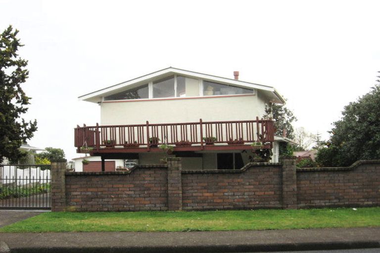 Photo of property in 24 Mack Place, Red Hill, Papakura, 2110