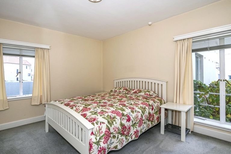 Photo of property in 1-12/48 The Bay Hill, Timaru, 7910