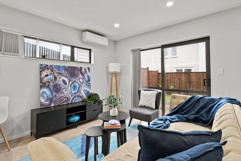 Photo of property in 41 Koroheke Road, Takanini, 2110