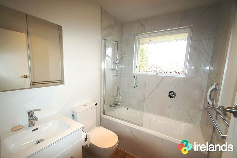 Photo of property in 4/124 Aldwins Road, Phillipstown, Christchurch, 8062