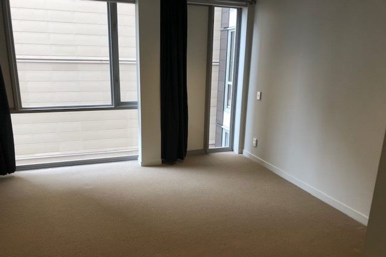 Photo of property in Monument Apartments, 5g/245 Wakefield Street, Te Aro, Wellington, 6011