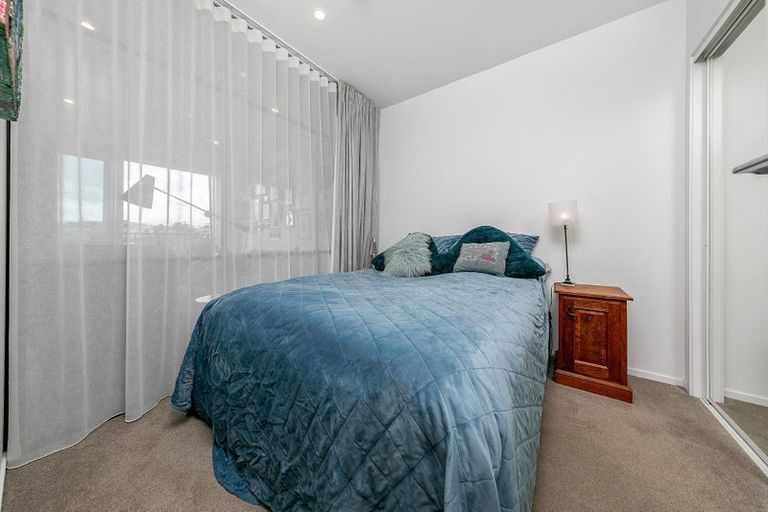 Photo of property in 1817a Great North Road, Avondale, Auckland, 1026