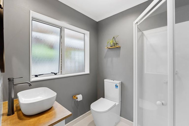 Photo of property in 399b Te Moana Road, Waikanae, 5036