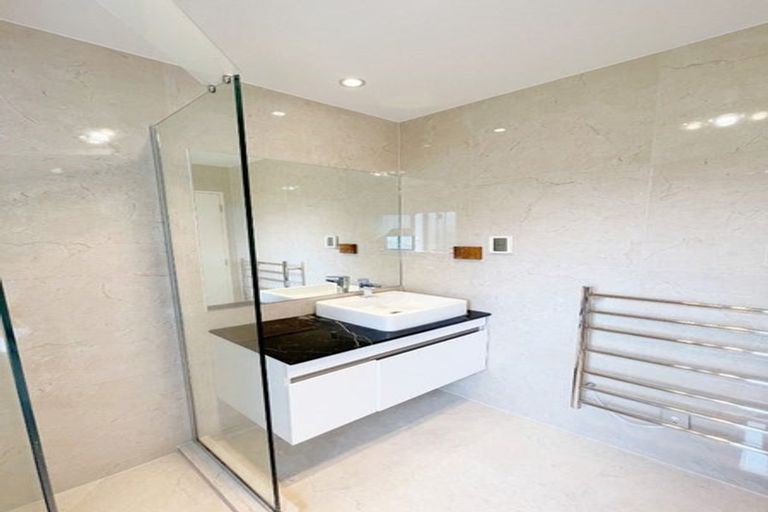 Photo of property in 324a Royal Road, Massey, Auckland, 0614