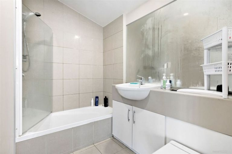 Photo of property in 19 Dovedale Place, Parnell, Auckland, 1010