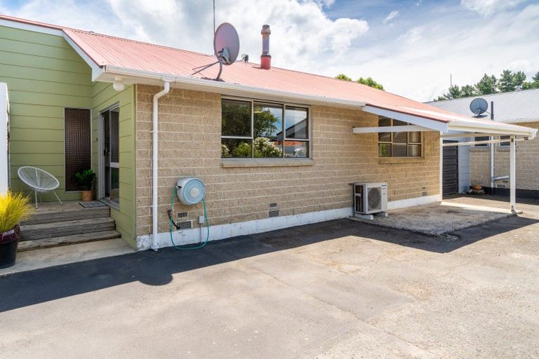 Photo of property in 15b Clariton Avenue, Green Island, Dunedin, 9018
