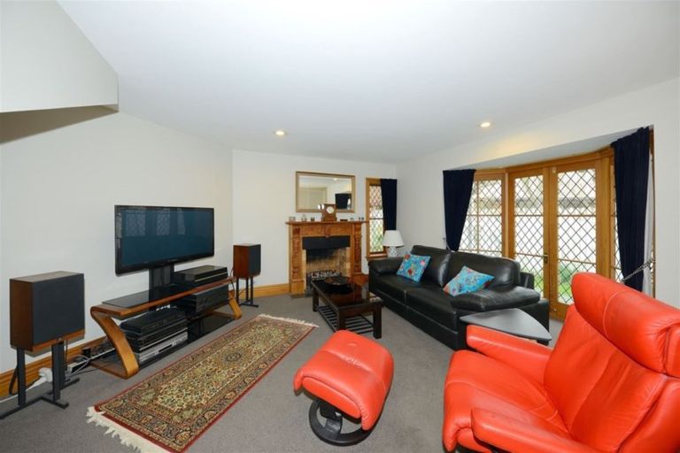 Photo of property in 1/16 Glenburn Place, Avonhead, Christchurch, 8042