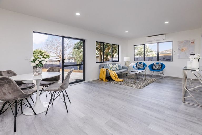 Photo of property in 12 Mark Edgar Place, Clendon Park, Auckland, 2103