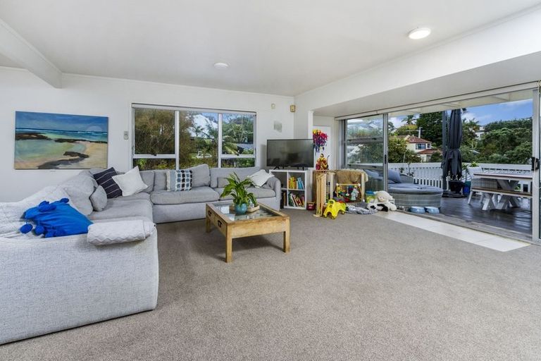 Photo of property in 89 Churchill Road, Murrays Bay, Auckland, 0630