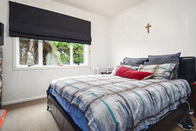 Photo of property in 1 Collingwood Road, Waiuku, 2123