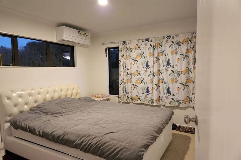 Photo of property in 2 Bernish Place, East Tamaki, Auckland, 2013