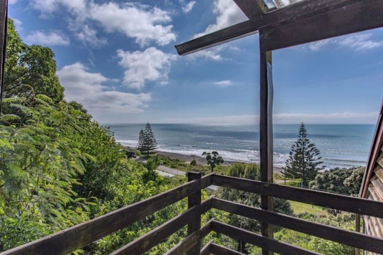 Photo of property in 18 Cathedral Drive, Manapouri, 9679