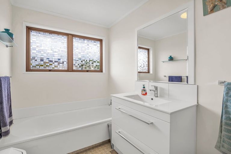 Photo of property in 29 John F Kennedy Drive, Milson, Palmerston North, 4414