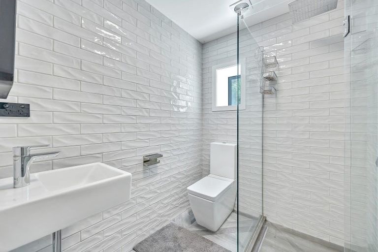 Photo of property in 377 Clevedon Kawakawa Road, Clevedon, Papakura, 2585