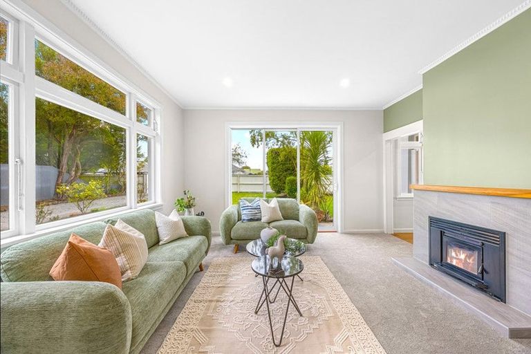 Photo of property in 87 Racecourse Road, Sockburn, Christchurch, 8042