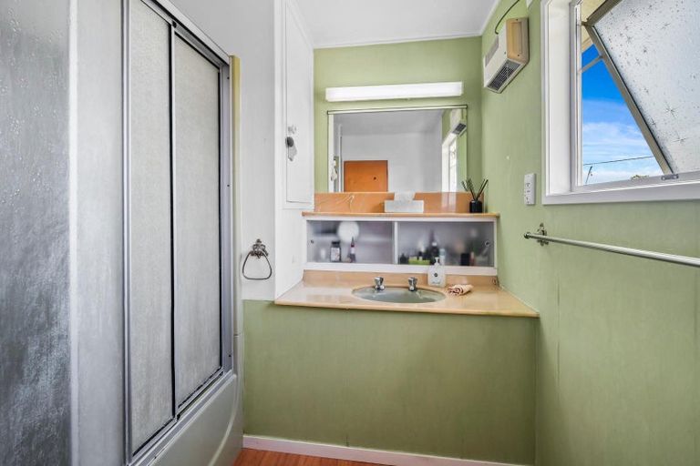 Photo of property in 17 Mckenzie Road, Owhata, Rotorua, 3010