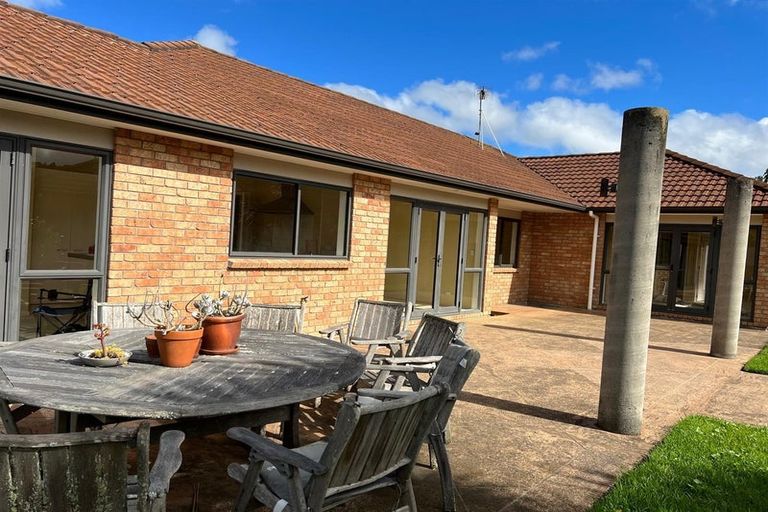 Photo of property in 4 George Deane Place, Greenhithe, Auckland, 0632