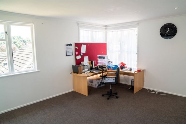 Photo of property in 160 Champion Street, Cannons Creek, Porirua, 5024