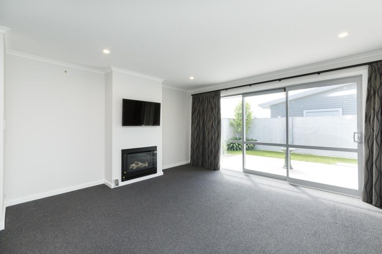 Photo of property in 71 Albert Street, Palmerston North, 4414