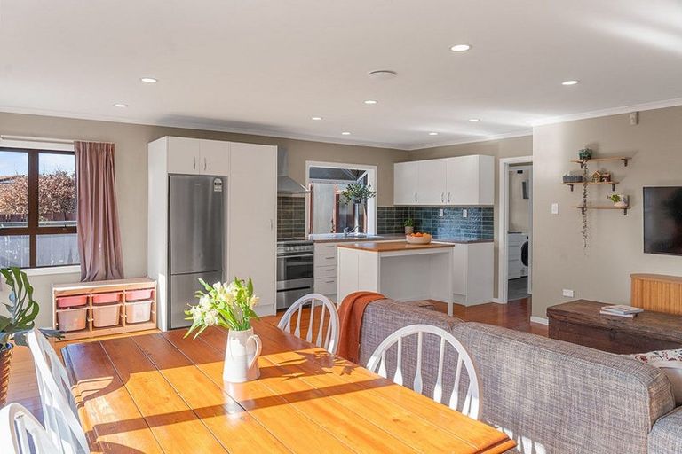 Photo of property in 169 Welcome Bay Road, Welcome Bay, Tauranga, 3112