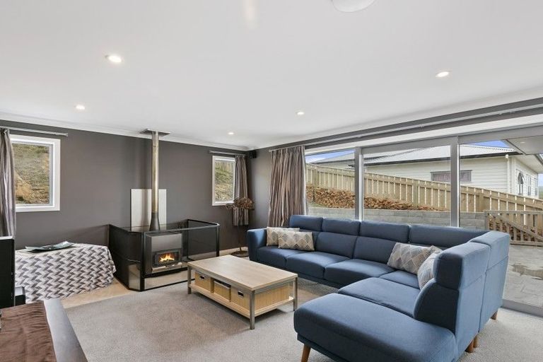Photo of property in 4 Hislop Way, Johnsonville, Wellington, 6037