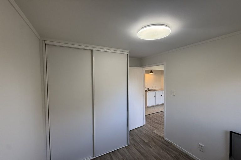 Photo of property in 14 Heather Place, Sunnynook, Auckland, 0620