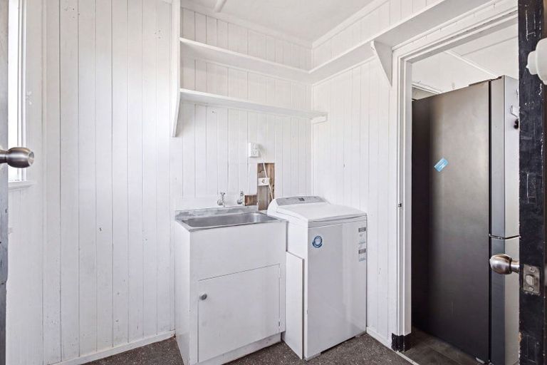 Photo of property in 32 Duigan Street, Gonville, Whanganui, 4501