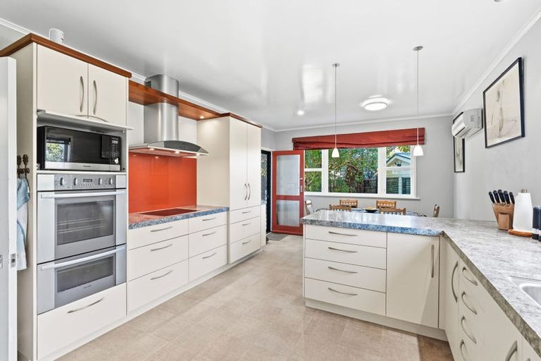 Photo of property in 15a Kawiu Road, Levin, 5510