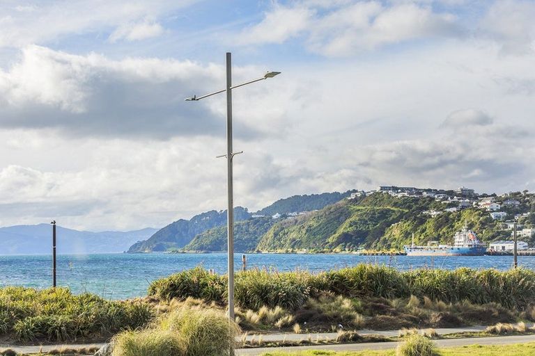 Photo of property in 2/163 Rongotai Road, Rongotai, Wellington, 6022