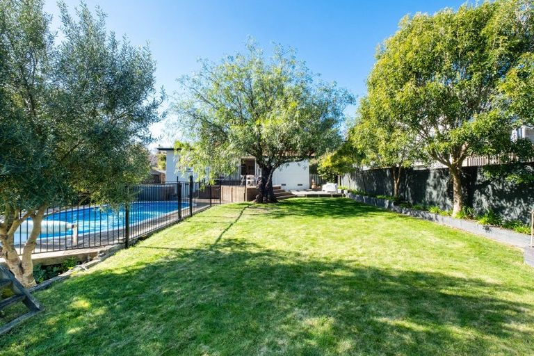 Photo of property in 22 Tainui Drive, Havelock North, 4130