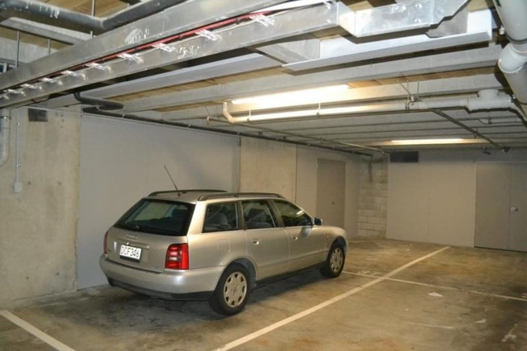 Photo of property in Mariner, 1a/140 Oriental Parade, Oriental Bay, Wellington, 6011