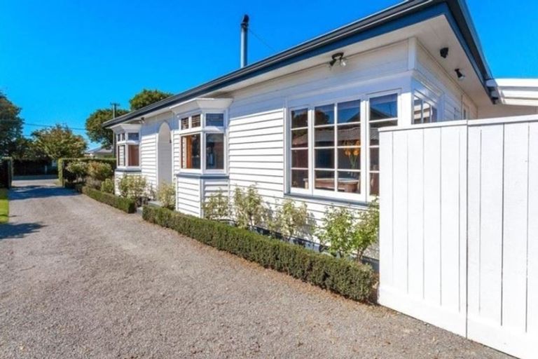 Photo of property in 39 Hinemoa Street, Spreydon, Christchurch, 8024