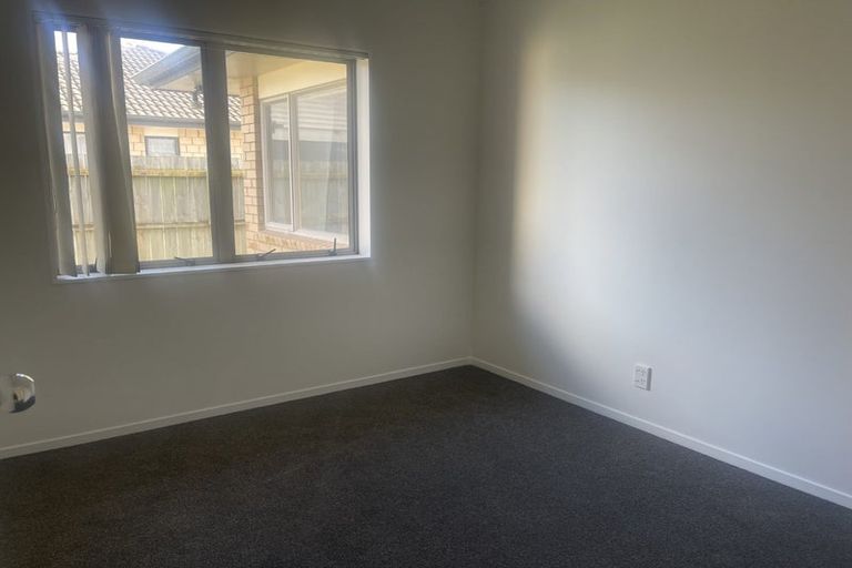 Photo of property in 6 Mark Edgar Place, Clendon Park, Auckland, 2103