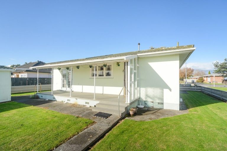 Photo of property in 7 College Street, Awapuni, Palmerston North, 4412