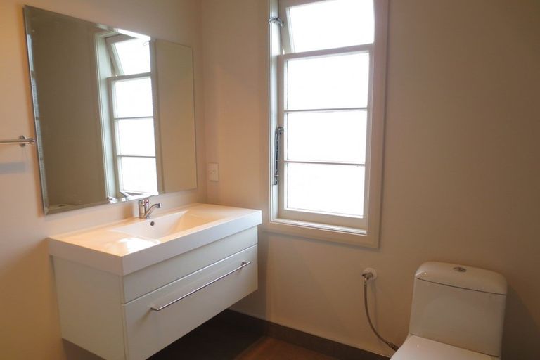 Photo of property in 157-159 Cook Street, West End, Palmerston North, 4410