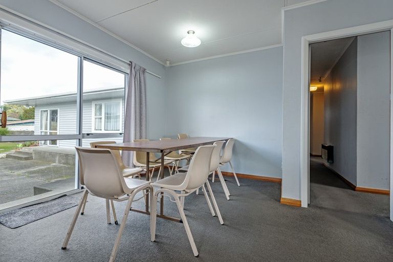 Photo of property in 28 Slacks Road, Awapuni, Palmerston North, 4412